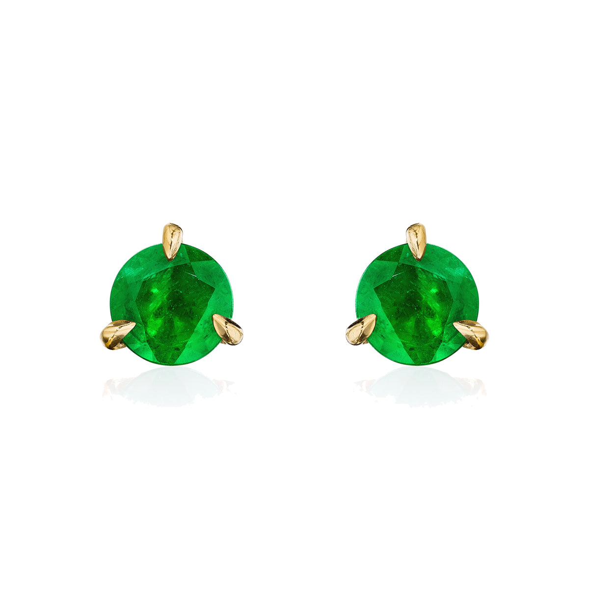 Round Colombian emerald stud earrings, 0.50 carat each, in 18k yellow gold